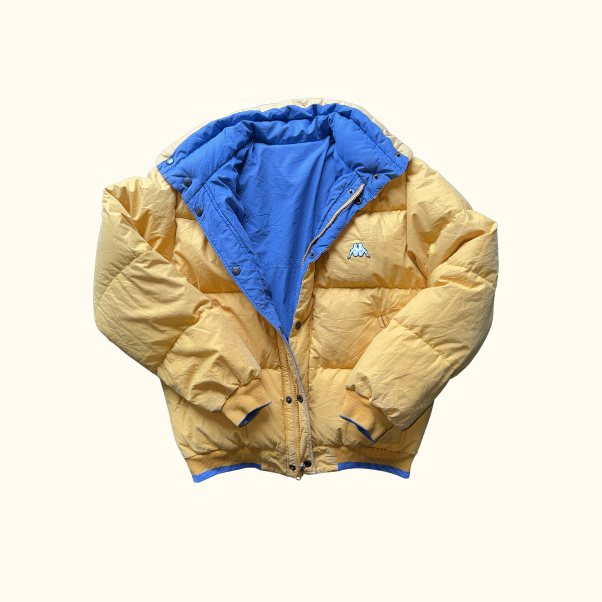 Chaqueta Puffer Reversible Kappa Vintage – Azul / Amarillo – Plumífero Streetwear – Talla L