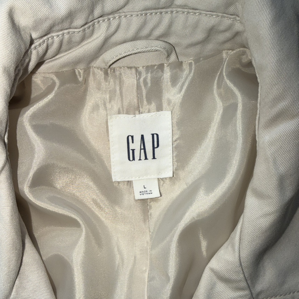 Trench Corto GAP Classic Beige – Gabardina Ligera con Cinturón – Talla L